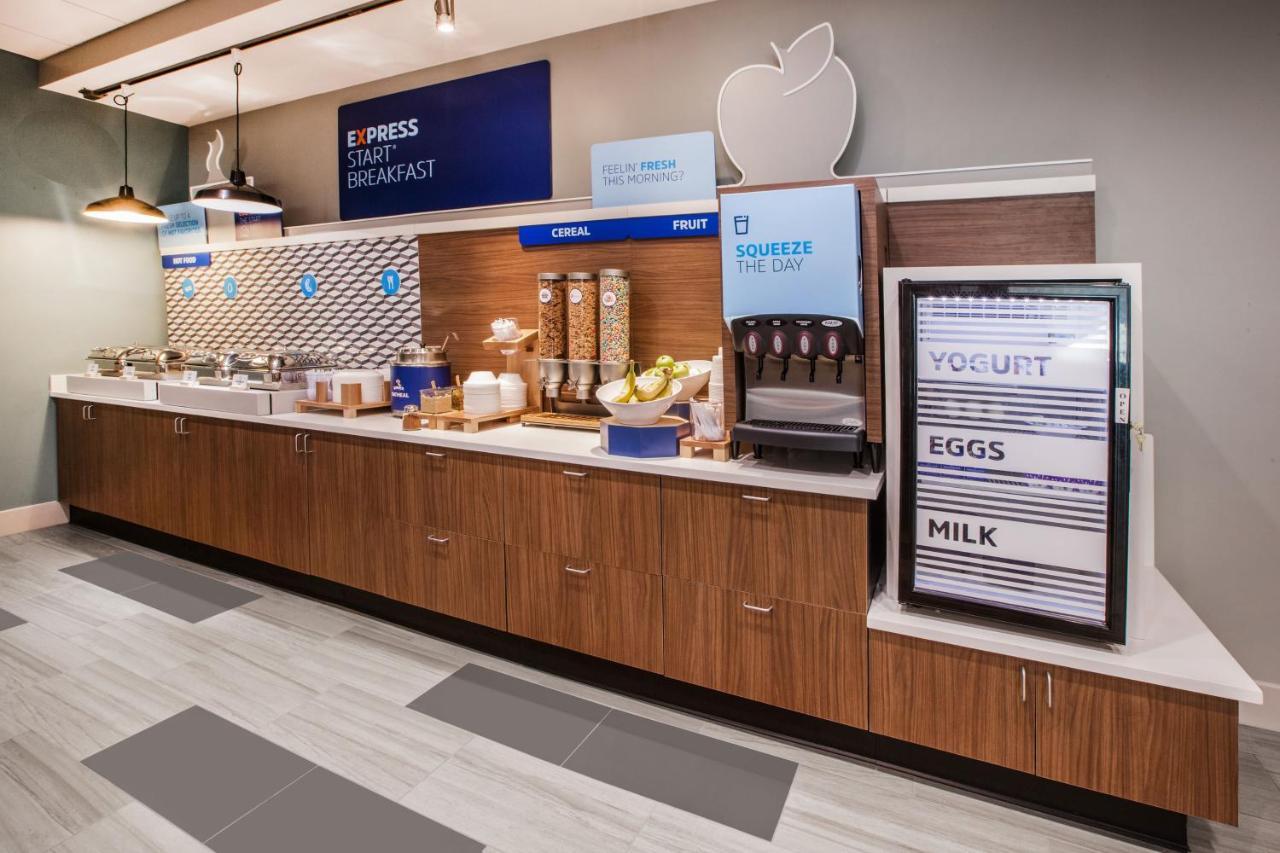 Holiday Inn Express Pittston - Scranton Airport By Ihg Dış mekan fotoğraf